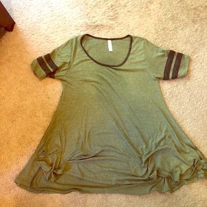 LuLaRoe perfect T 😍❤️👏